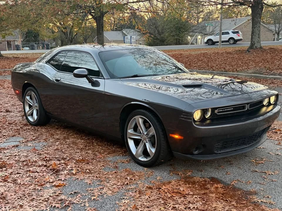 2016 Dodge Challenger 3rd Gen - Image 5 of 13