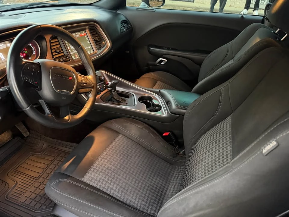2016 Dodge Challenger 3rd Gen - Image 10 of 13