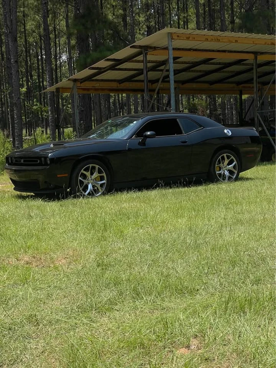 2016 Dodge Challenger 3rd Gen - Image 9 of 16