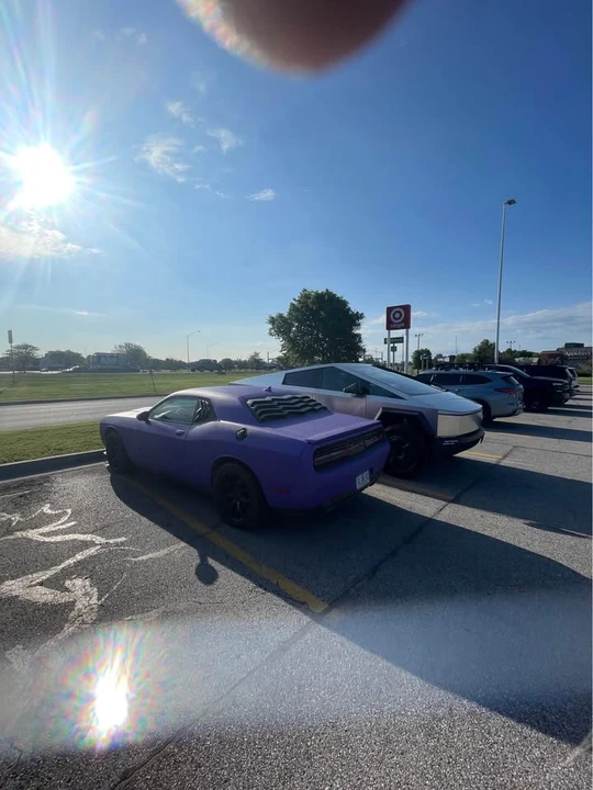 2016 Dodge Challenger 3rd Gen - Image 3 of 12
