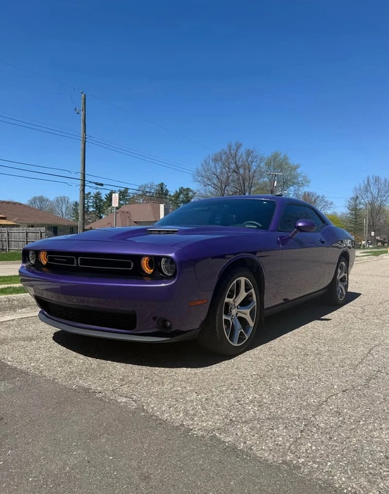 2016 Dodge Challenger 3rd Gen - Image 2 of 17
