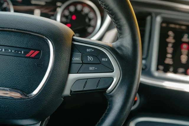 2016 Dodge Challenger 3rd Gen - Image 28 of 31
