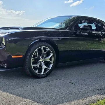 2016 Dodge Challenger SXT Plus Coupe 2D