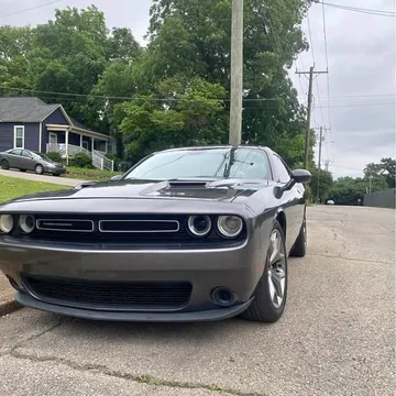 2016 Dodge Challenger SXT Plus
