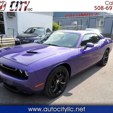 2016 Dodge Challenger SXT Plus