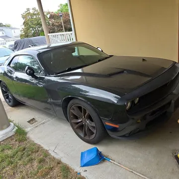 2016 Dodge Challenger SXT Plus