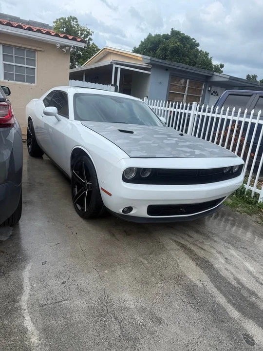 2016 Dodge Challenger 3rd Gen - Image 3 of 17