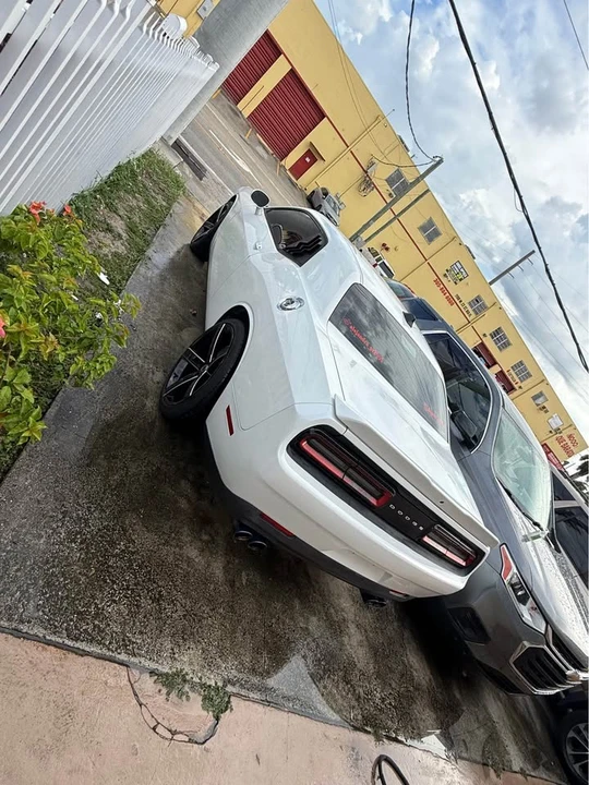 2016 Dodge Challenger 3rd Gen - Image 6 of 17