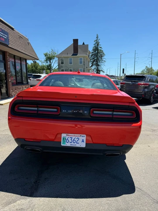 2016 Dodge Challenger 3rd Gen - Image 8 of 13