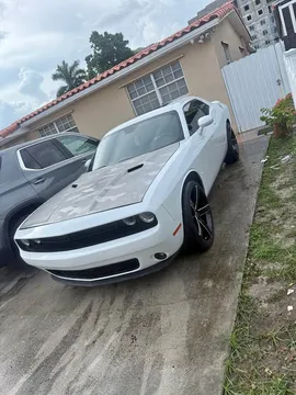 2016 Dodge Challenger SXT Plus Coupe 2D