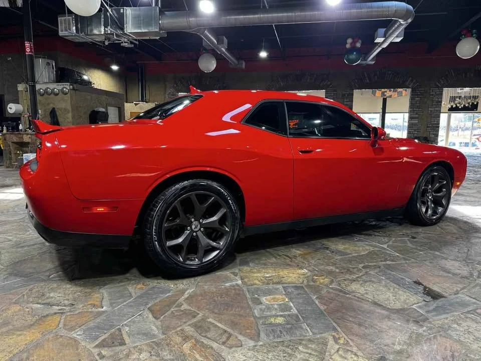 2016 Dodge Challenger 3rd Gen - Image 5 of 16