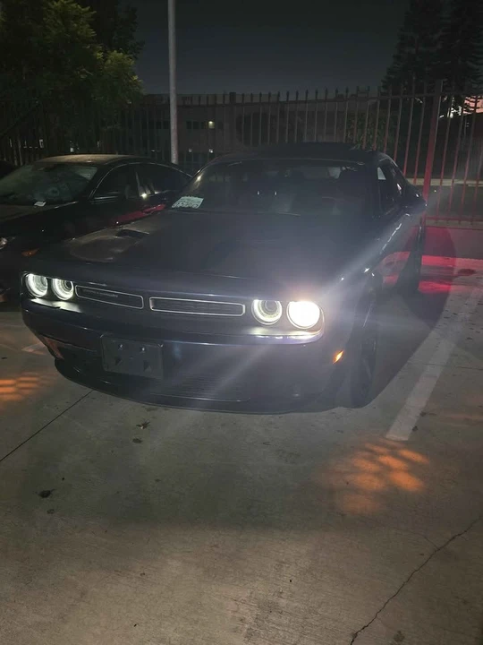 2016 Dodge Challenger 3rd Gen - Image 2 of 9