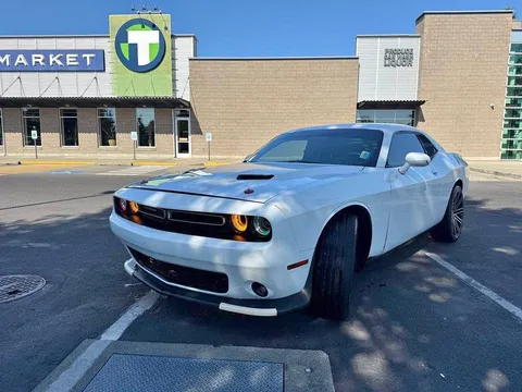 2016 Dodge Challenger SXT Plus