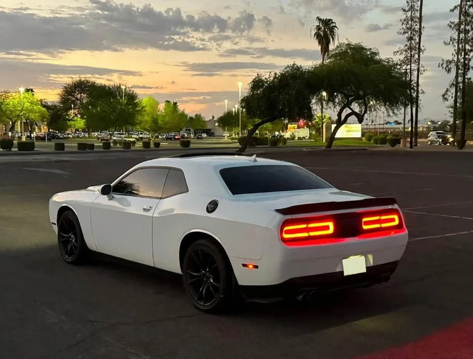 2016 Dodge Challenger 3rd Gen - Image 11 of 12