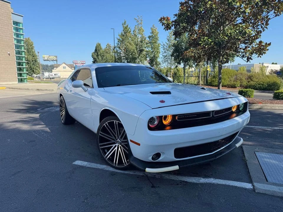 2016 Dodge Challenger 3rd Gen - Image 2 of 10