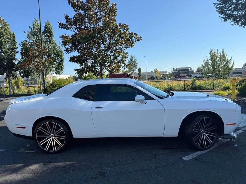2016 Dodge Challenger 3rd Gen - Image 3 of 10