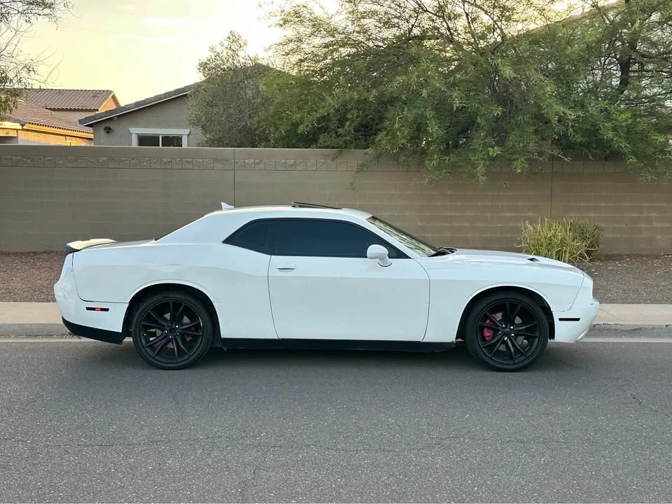 2016 Dodge Challenger 3rd Gen - Image 5 of 12
