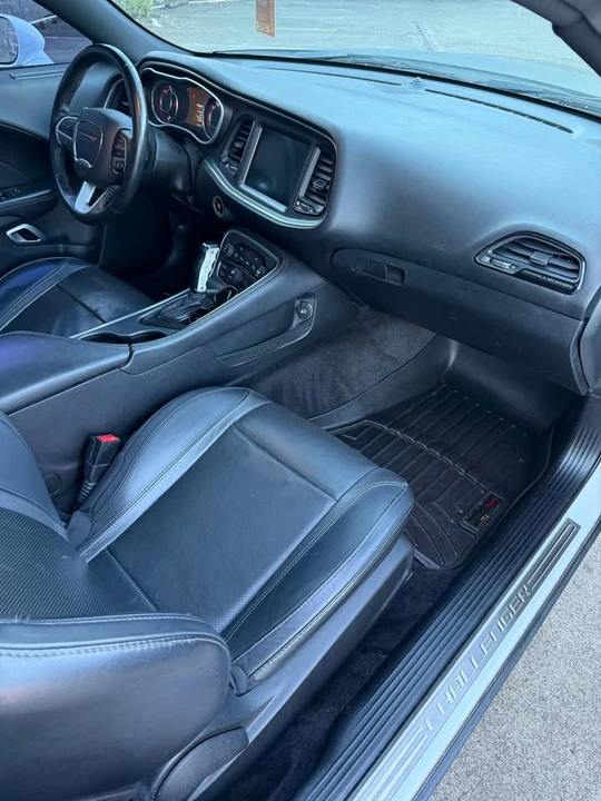 2016 Dodge Challenger 3rd Gen - Image 11 of 17