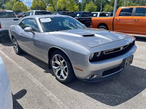2016 Dodge Challenger SXT Plus Coupe 2D