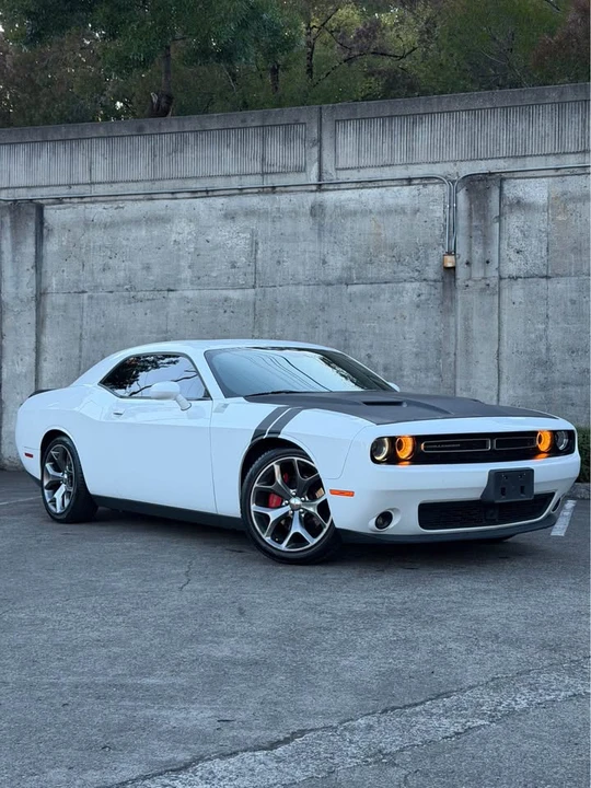 2016 Dodge Challenger 3rd Gen - Image 14 of 17