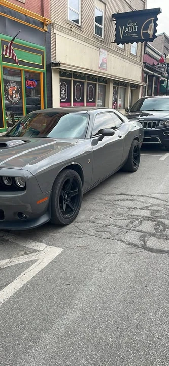 2016 Dodge Challenger 3rd Gen - Image 2 of 6