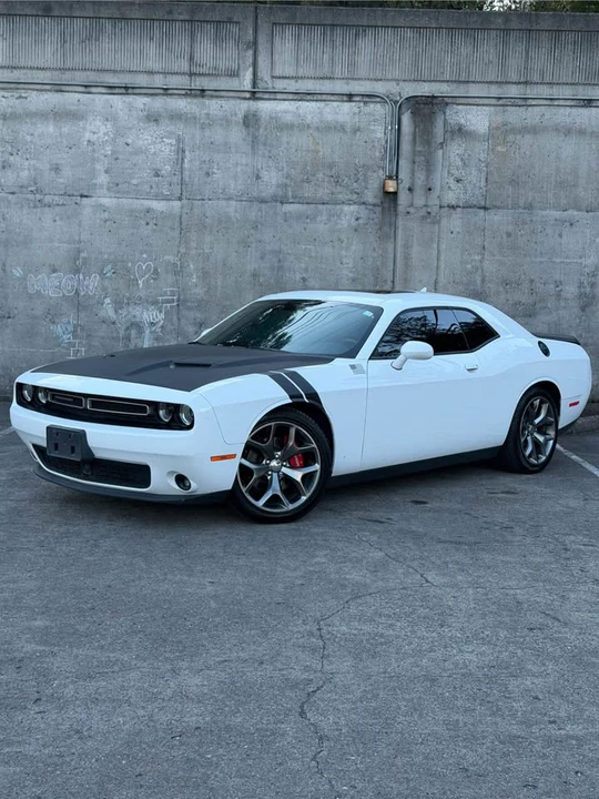 2016 Dodge Challenger 3rd Gen - Image 2 of 17