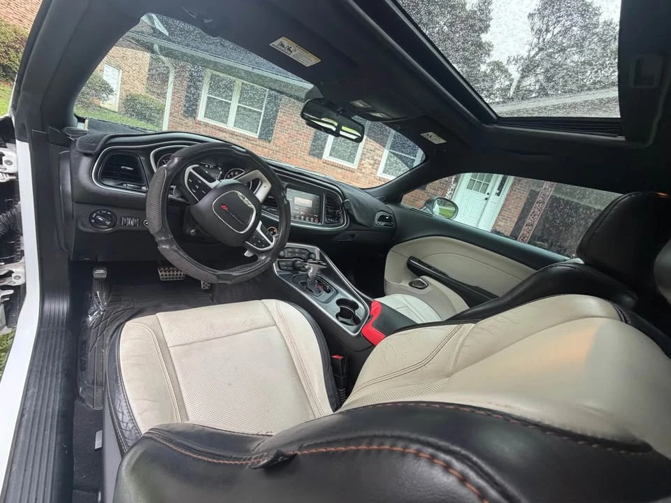 2016 Dodge Challenger 3rd Gen - Image 15 of 18