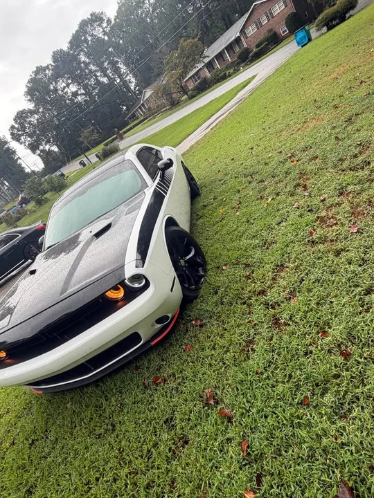 2016 Dodge Challenger 3rd Gen - Image 13 of 18
