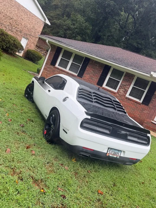 2016 Dodge Challenger 3rd Gen - Image 3 of 18