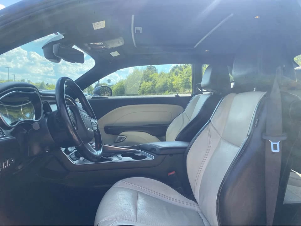 2016 Dodge Challenger 3rd Gen - Image 5 of 10