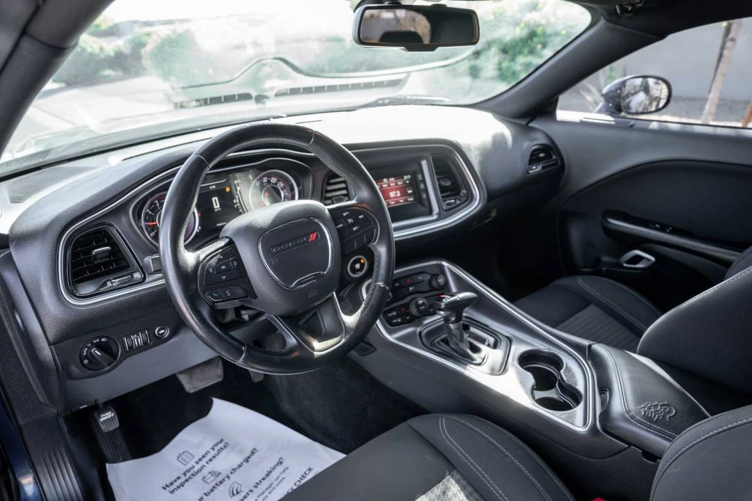 2016 Dodge Challenger 3rd Gen - Image 9 of 17