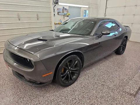 2016 Dodge Challenger SXT V6