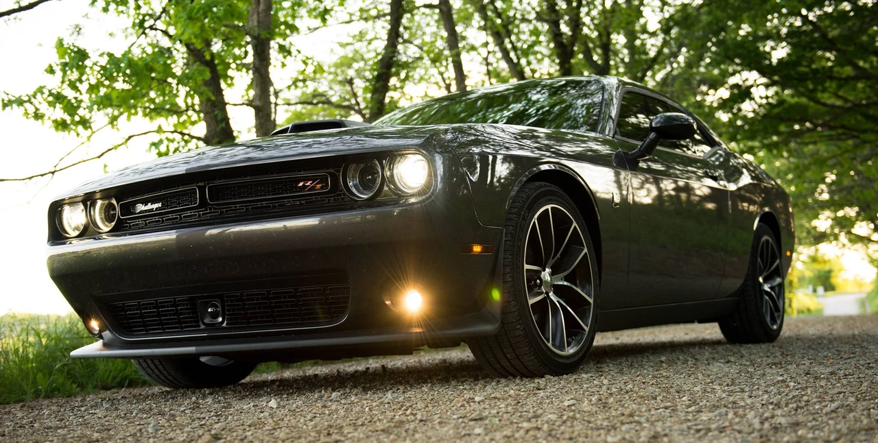 2016 Dodge Challenger SRT8 & 392 3rd Gen - Image 27 of 31