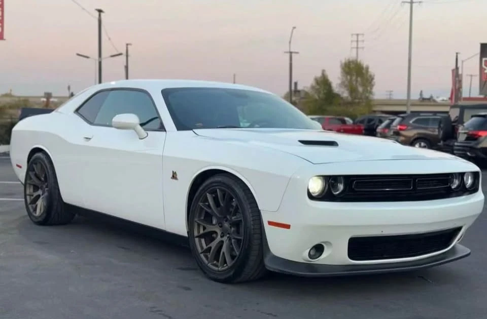 2016 Dodge Challenger SRT8 & 392 3rd Gen - Image 3 of 3