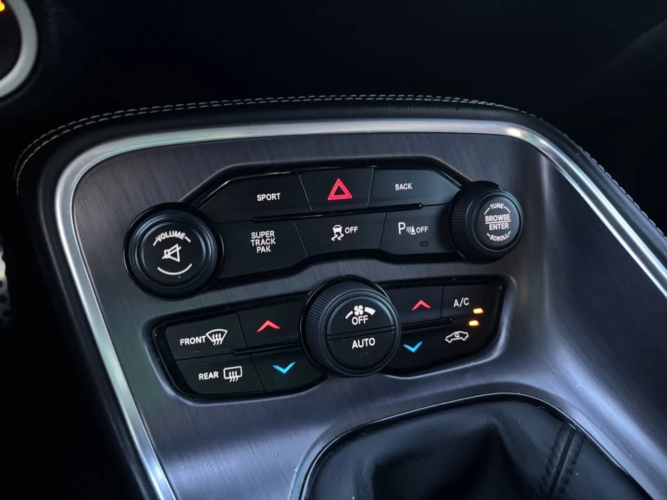 2016 Dodge Challenger SRT8 & 392 3rd Gen - Image 16 of 20