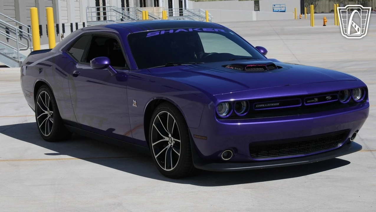 2016 Dodge Challenger SRT8 & 392 3rd Gen - Image 4 of 12