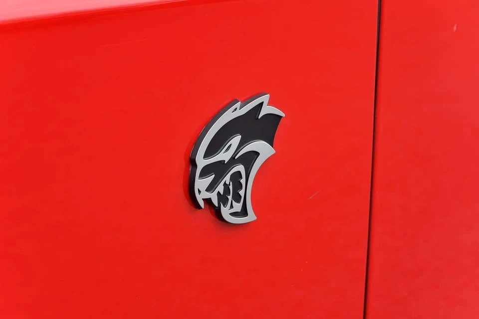 2016 Dodge Challenger SRT Hellcat 3rd Gen - Image 5 of 20