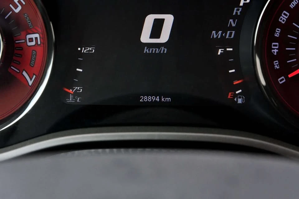 2016 Dodge Challenger SRT Hellcat 3rd Gen - Image 18 of 20