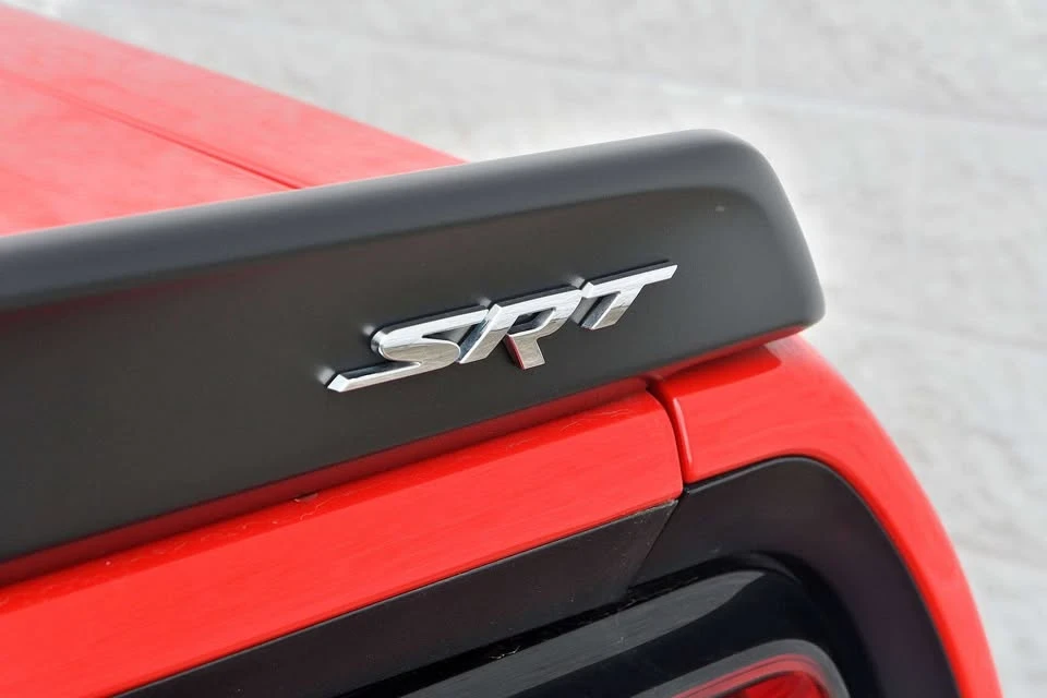 2016 Dodge Challenger SRT Hellcat 3rd Gen - Image 9 of 20