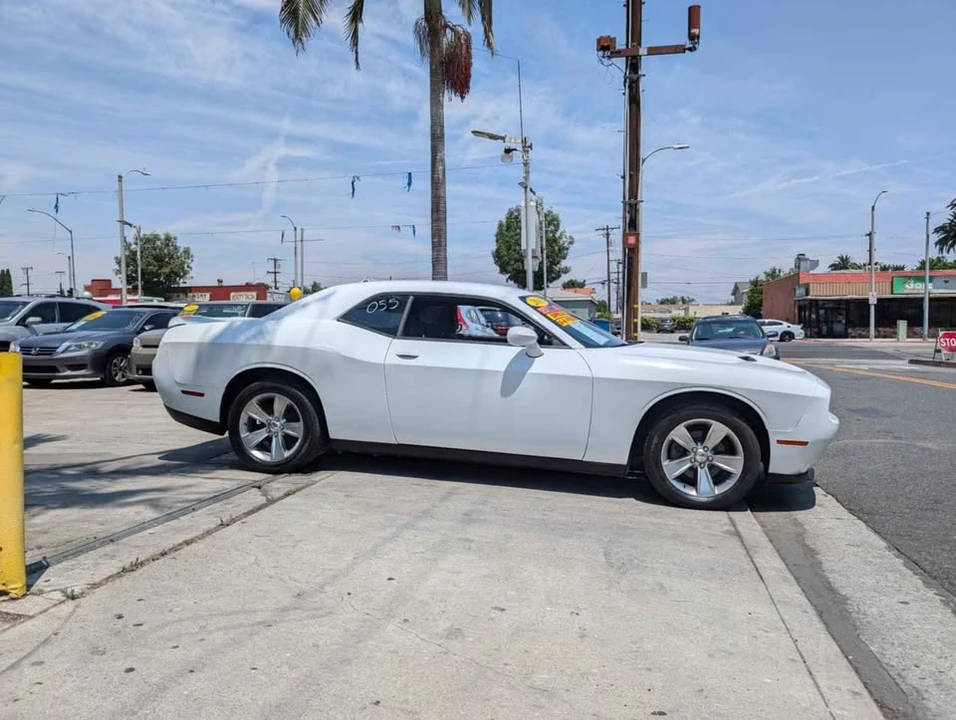 2016 Dodge Challenger 3rd Gen - Image 6 of 10