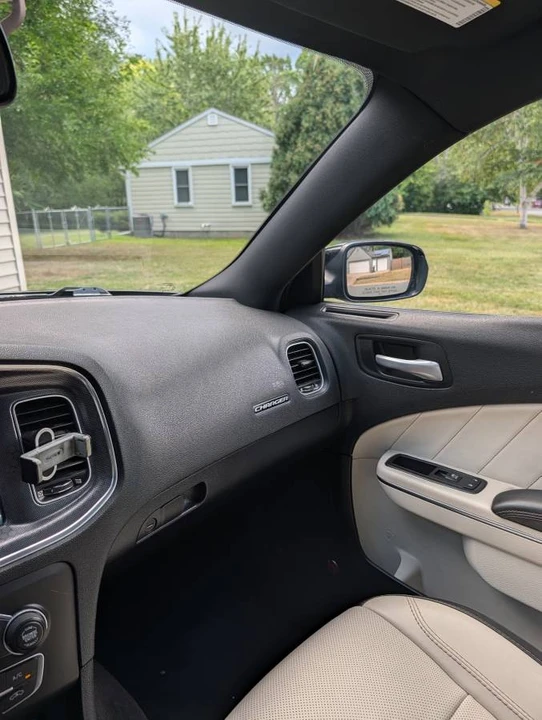 2016 Dodge Charger 7th Gen - Image 13 of 20