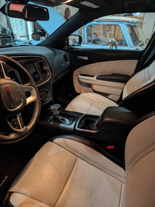 2016 Dodge Charger 7th Gen - Image 9 of 20