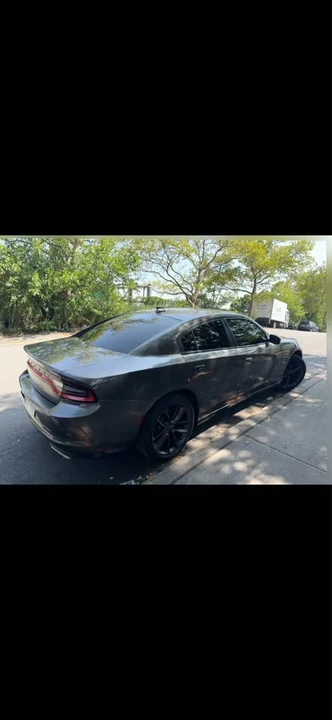 2016 Dodge Charger 7th Gen - Image 2 of 12