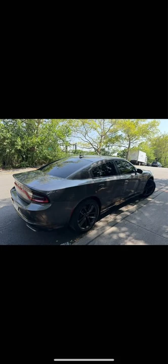 2016 Dodge Charger 7th Gen - Image 9 of 12
