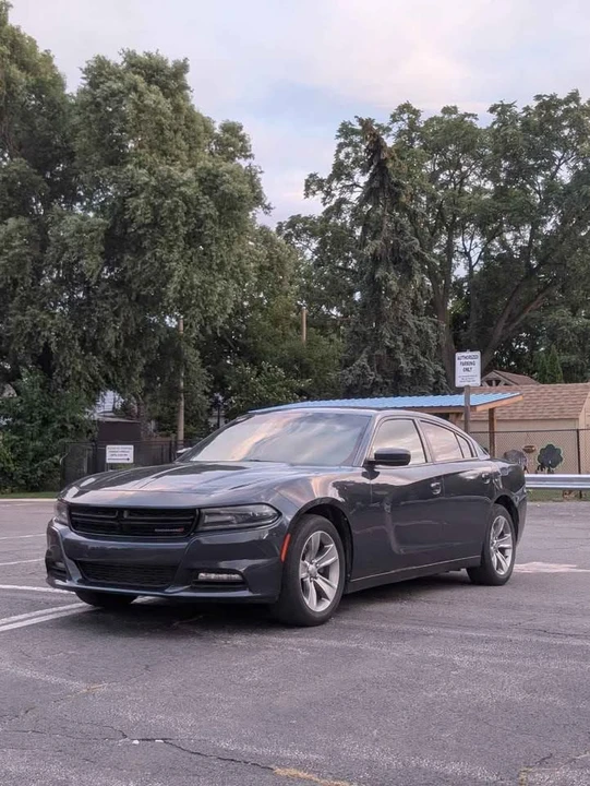 2016 Dodge Charger 7th Gen - Image 2 of 11