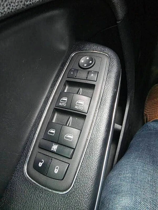 2016 Dodge Charger 7th Gen - Image 12 of 13