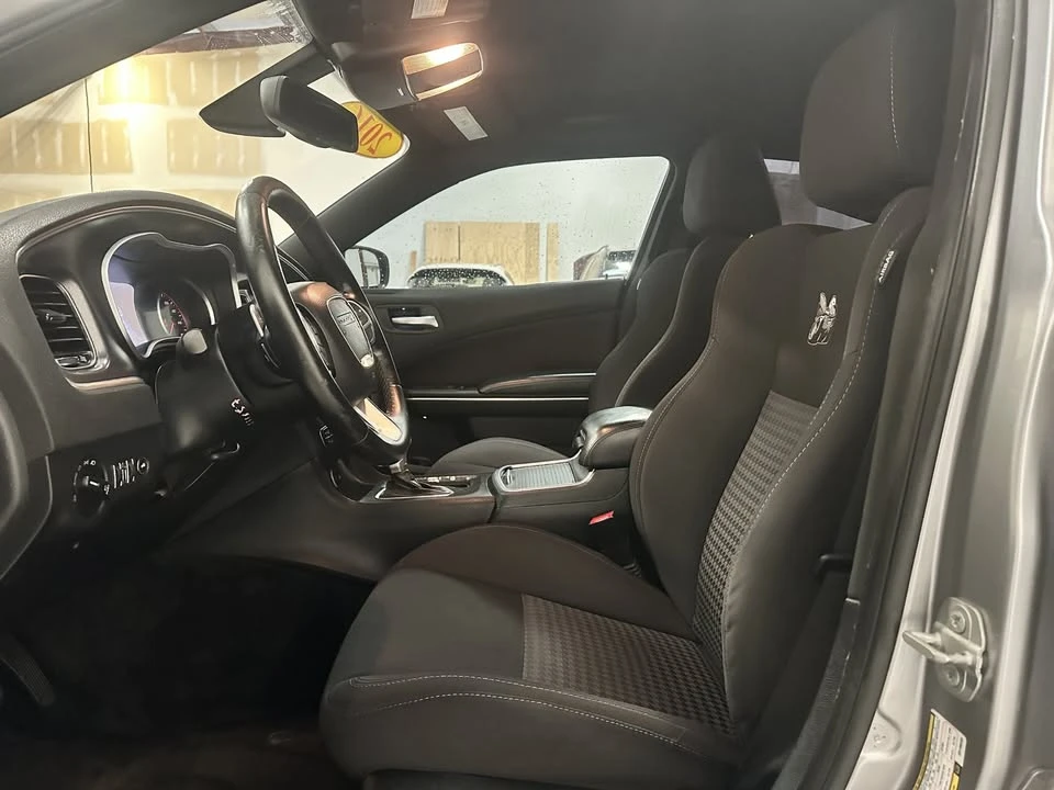 2016 Dodge Charger 7th Gen - Image 9 of 20