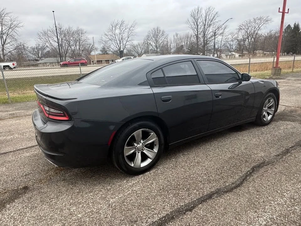 2016 Dodge Charger 7th Gen - Image 16 of 19