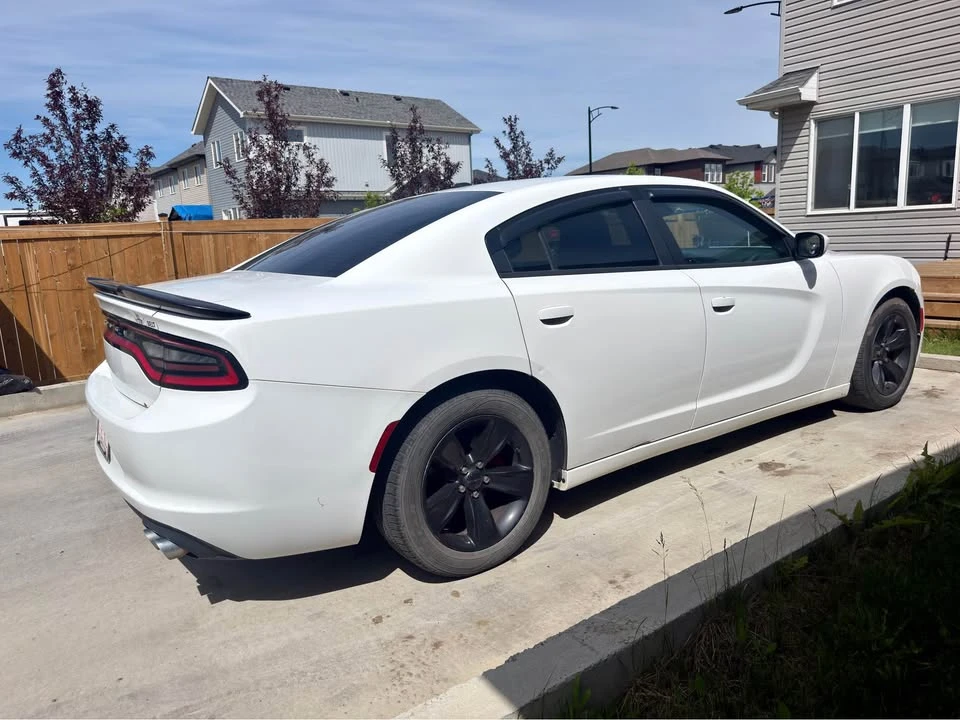 2016 Dodge Charger 7th Gen - Image 4 of 9