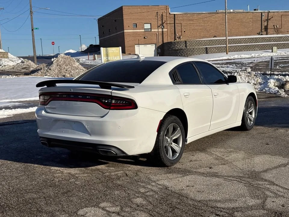 2016 Dodge Charger 7th Gen - Image 4 of 15